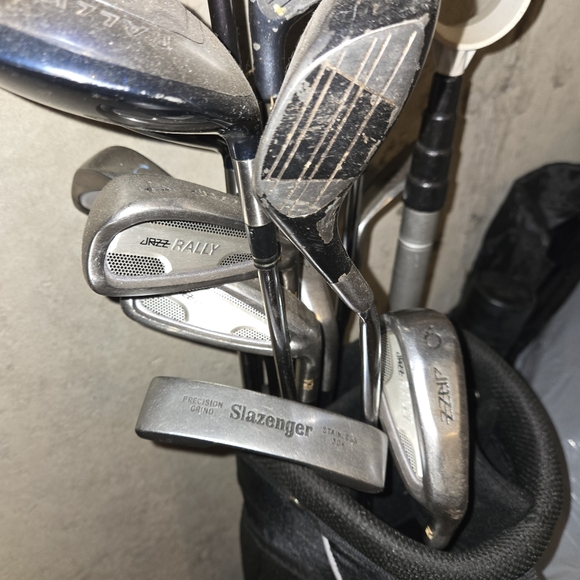 Golf clubs - Picture 2 of 2